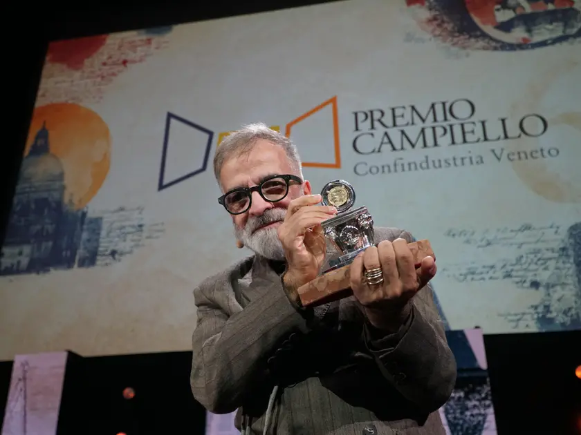Marcello Fois è il vincitore del Premio Campiello