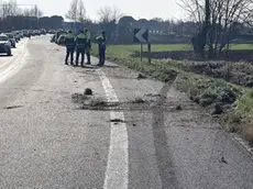 I rilievi della polizia locale dopo uno dei tanti incidenti