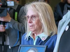 La cugina di Liliana, Silvia Radin, al secondo funerale (foto Massimo Silvano)