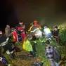 Le operazioni di recupero da parte di carabinieri e sanitari del Suem