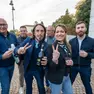 I festeggiamenti degli amministratori per la vittoria del sì al referendum di fusione