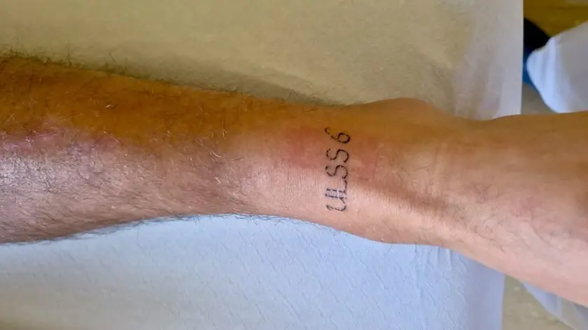 Il tatuaggio sul piede