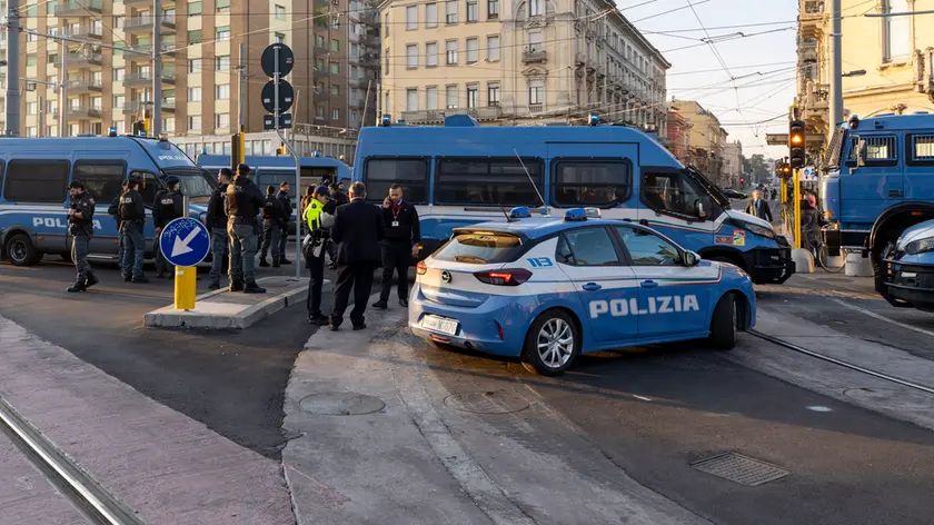 Polizia davanti alla stazione di Padova