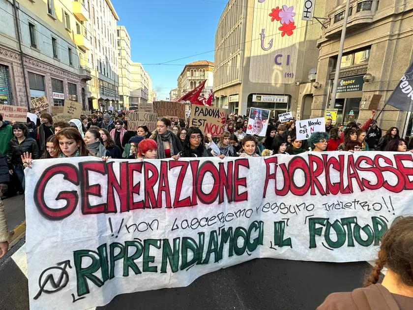 La manifestazione degli studenti a Padova (foto Nicola Fossella/Agenzia Bianchi)