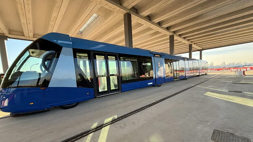 Il nuovo tram Sir2