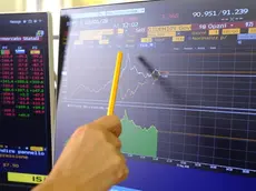 Promette di raddoppiare i soldi investiti in borsa: ma si tratta di una truffa
