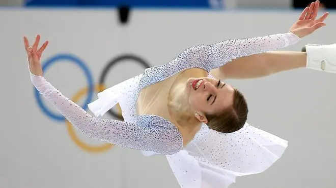 epa04089504 Carolina Kostner of Italy performs during the Figure Skating Ladies Short Program at Iceberg Skating Palace during the Sochi 2014 Olympic Games, Sochi, Russia, 19 February 2014. EPA/BARBARA WALTON