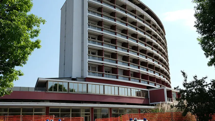 BELLUCO - FOTOPIRAN - MONTEGROTTO - CARABINIERI HOTEL BERTHA
