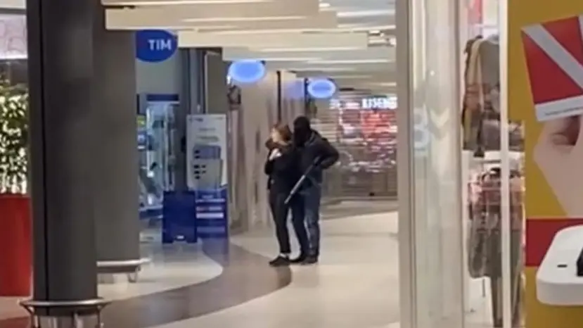 La rapina al Valecenter di Marcon