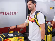epa11487078 Belgium's national field hockey team Red Lions players Loick Luypaert (L) and Tanguy Cosyns (R) board a Eurostar train to Paris for the Olympic Games, in Brussels, Belgium, 19 July 2024. The Summer Olympic Games are scheduled to take place from 26 July to 11 August 2024 in Paris. EPA/OLIVIER MATTHYS