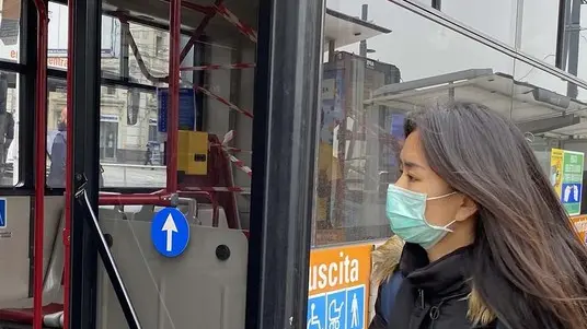 ZANETTI -AGENZIA BIANCHI-PADOVA - GENTE IN BUS CON MASCHERINA