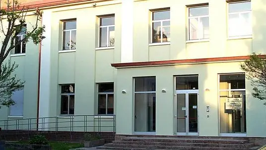 PD 21/04/2000 G.M. SELVAZZANO.EX SCUOLA GIULIANI ORA SEDE DEI VIGILI URBANI.(REGINATO)