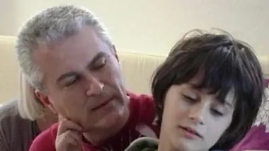 OCCHI DI CIELO. Silvia, 8 anni, insieme a suo papà Fabrizio