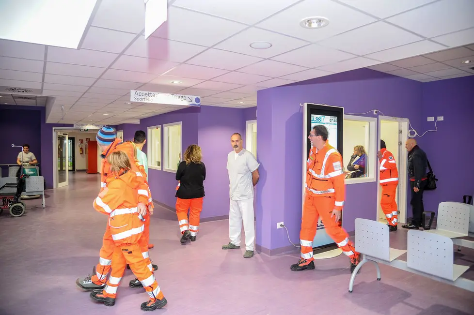 Schiavonia (PD), 17.11.2014 Trasferimento del pronto soccorso all'ospedale di Monselice a quello di Schiavonia, ph. Zangirolami. Nella foto: il personale prende servizio al Pronto Soccorso nuovo
