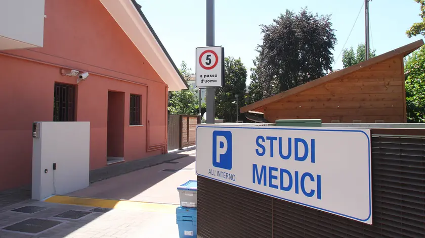 L’insegna di una struttura dedicata a una Medicina di gruppo integrata