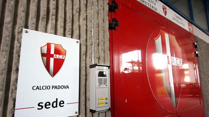 FERRO - FINANZA ALLA SEDE DEL CALCIO PADOVA