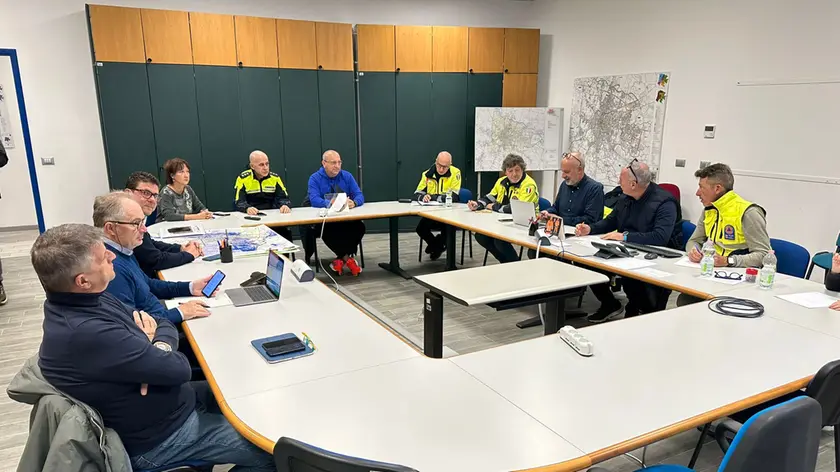 La riunione del Coc (Centro operativo comunale) nella sede della Protezione civile di Padova (foto Nicola Bianchi/Agenzia Bianchi)