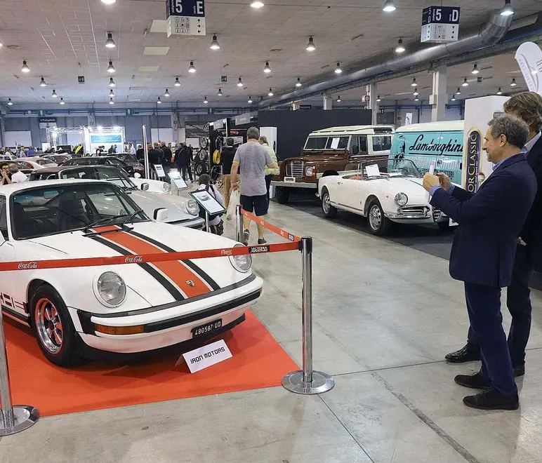 TOME' - AGENZIA BIANCHI - PADOVA - AUTO E MOTO D'EPOCA