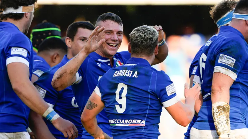 L'abbraccio dei fratelli Paolo e Alessandro Garbisi