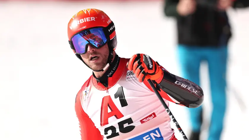epa11686752 Justin Murisier of Switzerland reacts during the second run of the Men Giant Slalom race at the FIS Alpine Skiing World Cup in Soelden, Austria, 27 October 2024. EPA/ANNA SZILAGYI