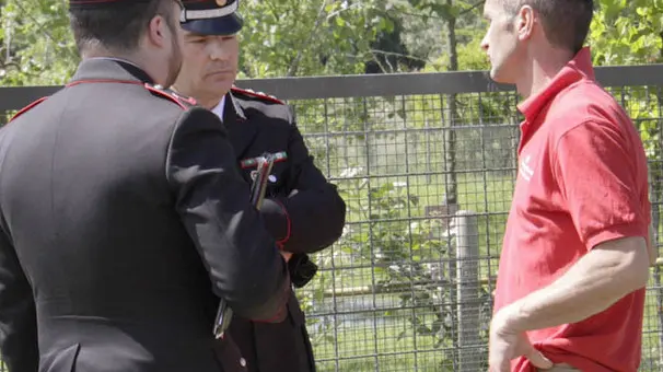 BELLUCO.LUOGO RITROVAMENTO CADAVERE RIELLO ISOLA DI MANTEGNA PIAZZOLA SUL BRENTA.il sig.loris Ramina che ha trovato il corpo con il Capitano Stabile