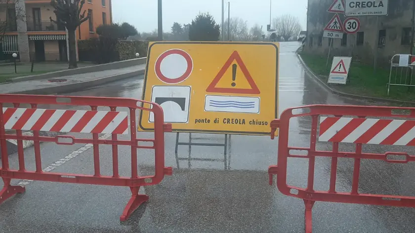 Maltempo in provincia di Padova, chiuso il ponte Creola