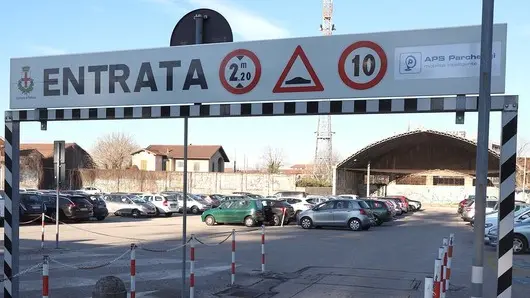 MARIAN - AGENZIA BIANCHI - PADOVA - PARCHEGGIO SARPI