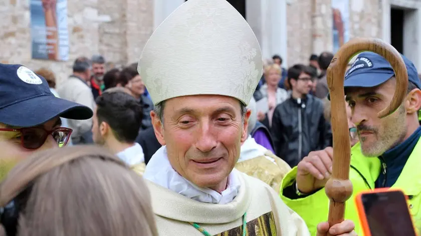 La santa messa e il saluto del nuovo vescovo ai bellunesi
