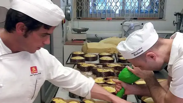 MARIAN - AGENZIA BIANCHI - PADOVA - IMPASTO COLOMBA PASTICCERIA ESTENSE