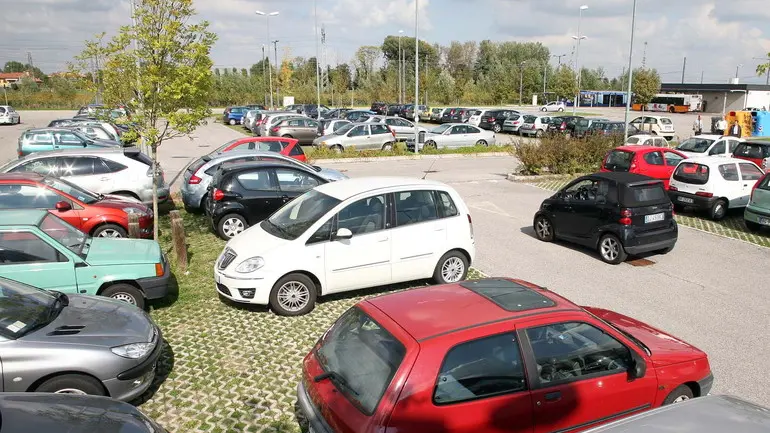 CARRAI - INTERVISTE PARCHEGGIO SCAMBIATORE GUIZZA CARRAI - INTERVISTE PARCHEGGIO SCAMBIATORE GUIZZA