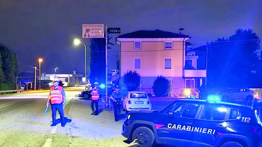 Un posto di controllo dei carabinieri