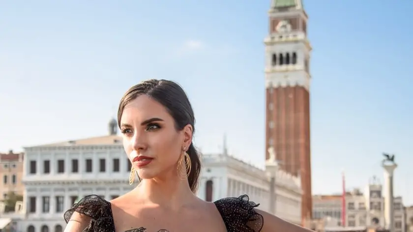 Eleonora Bernardi Zizola, 26 anni, è di Mestre e si divide per lavoro tra la sua città e Milano