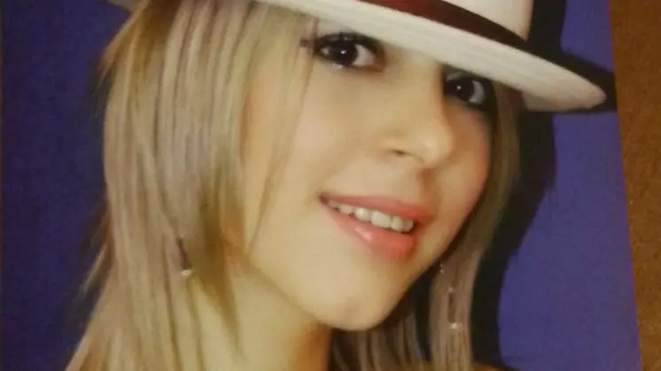 Mariana Caraus sulla copertina del suo book