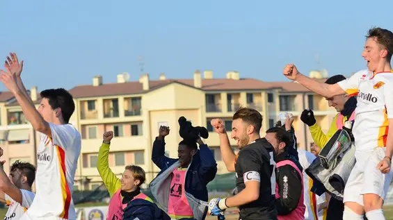 PRANDI - ESTE - 19/02/2017 - este vs mestre 1-0 nella foto : ESULTANZA DELL'ESTE PER LA VITTORIA PH ZANGIROLAMI
