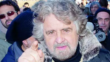 SUSA 21012010 BEPPE GRILLO AL PRESIDIO NO TAV DI SUSA