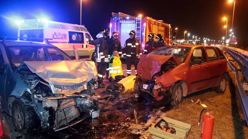La scena del tragico incidente sulla tangenziale di Rovigo
