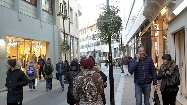 BARON - AGENZIA BIANCHI - PADOVA - SALDI IN VIA SAN FERMO