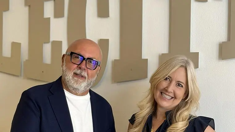 Il nuovo direttore di Telecittà Andrea Zanella con l'ex editrice Patrizia Vassallo, che ora diventa direttrice