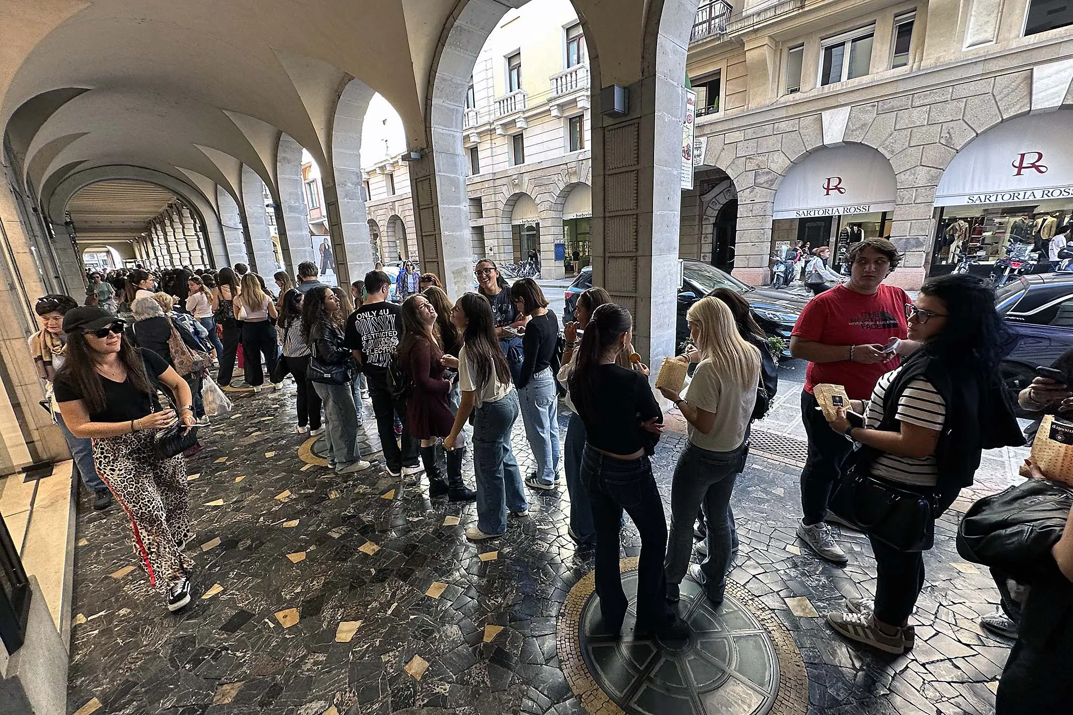 TOME' -AGENZIA BIANCHI- PADOVA- NEGOZIO POP UP DI NICOLE P