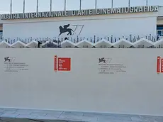 Interpress\M.Tagliapietra Venezia 27.08.2020.- Palazzo del Cinema del Lido. Muro davanti al Red Carpet.