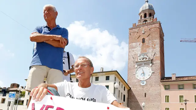 DeMarchi Castelfranco filiale Banca Popolare Di Vicenza protesta risparmiatori