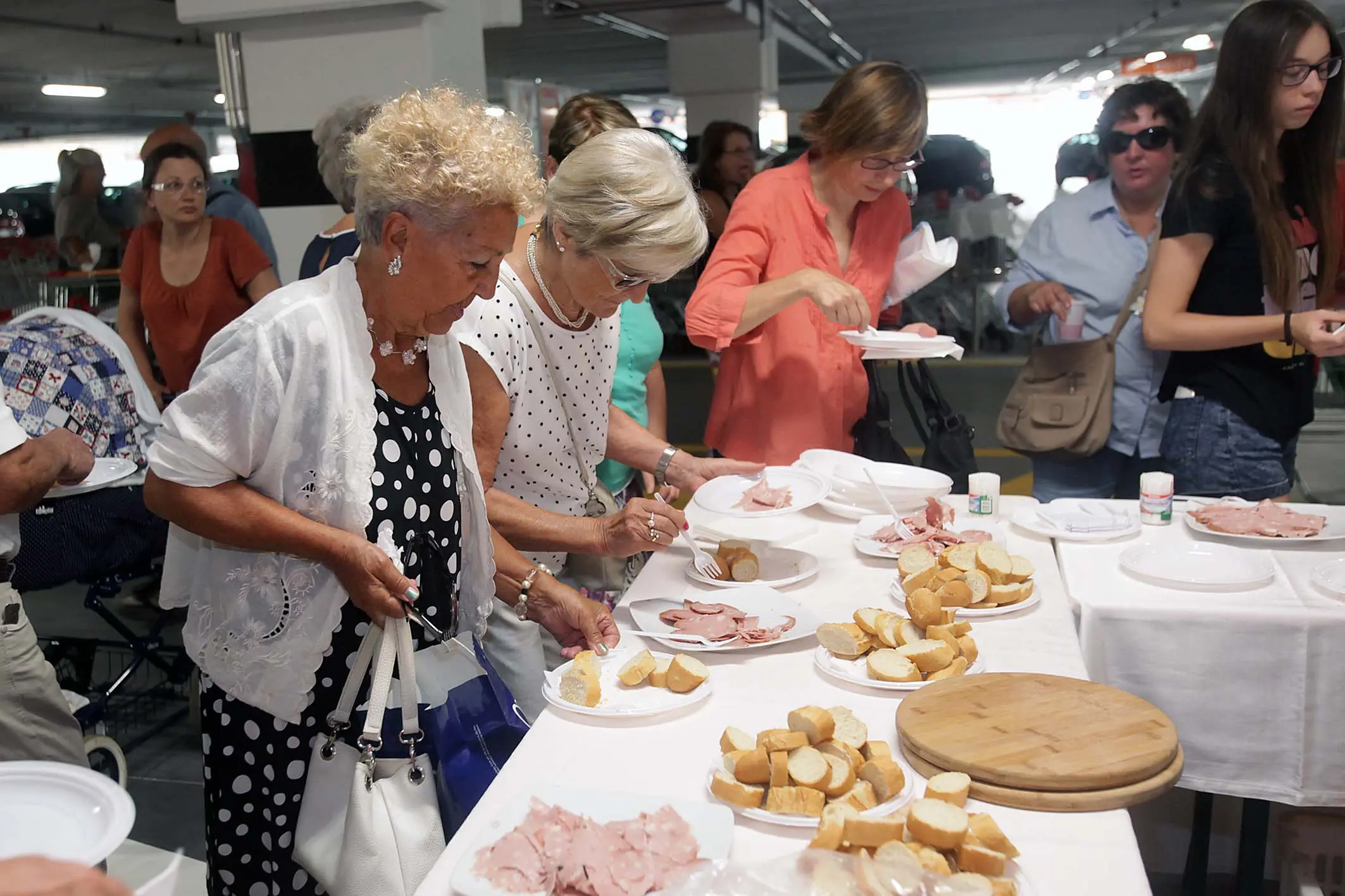 TOME' - AGENZIA BIANCHI - PADOVA - INAUGURAZIONE CONAD VIA BRONZETTI.