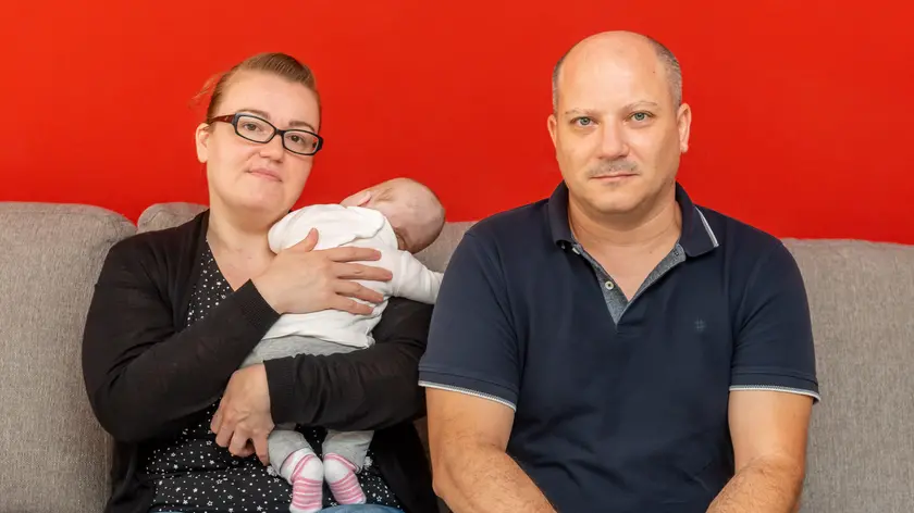 Alex Gennaro con la moglie e la figlia Benedetta: oggi la bimba ha un anno e mezzo