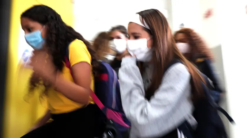 Students are waiting to enter the school in Codogno, Italy, 14 September 2020. Codogno, the municipality in the province of Lodi, was the first in Italy to be declared a "red zone" due to the Coronavirus Covid19 pandemic ANSA / MATTEO BAZZI