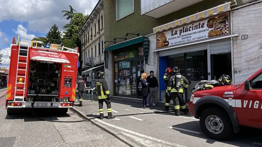MALFITANO -AGENZIA BIANCHI-PADOVA - INCENDIO PIZZERIA LA PLACINTE.