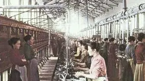 Operaie in fabbrica sul finire dell’Ottocento