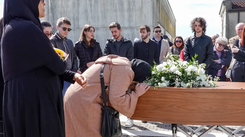 Funerale Islamico di Reda Karchaoui a Borgo Veneto (Foto Zangirolami)