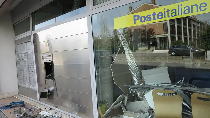 POLETTO BANCOMAT UFFICIO POSTALE MEJANIGA DI CADONEGHE