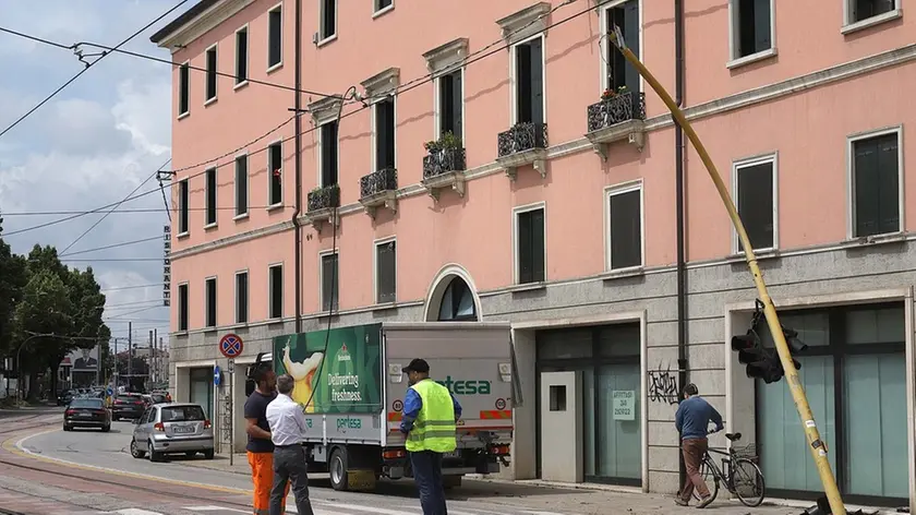 TOME' - AGENZIA BIANCHI - PADOVA - CAVO TRAM TRANCIATO