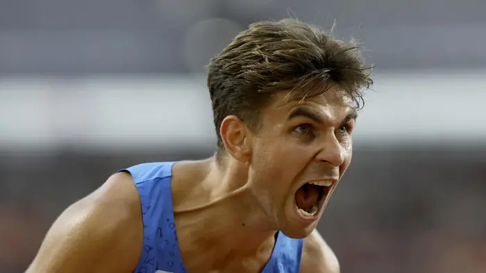 Atletica:Tecuceanu batte dopo 31 anni record italiano 800 indoor